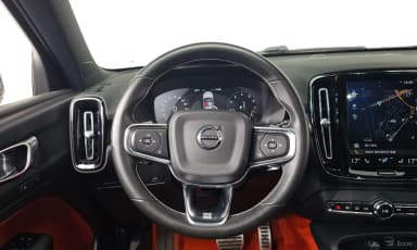XC40