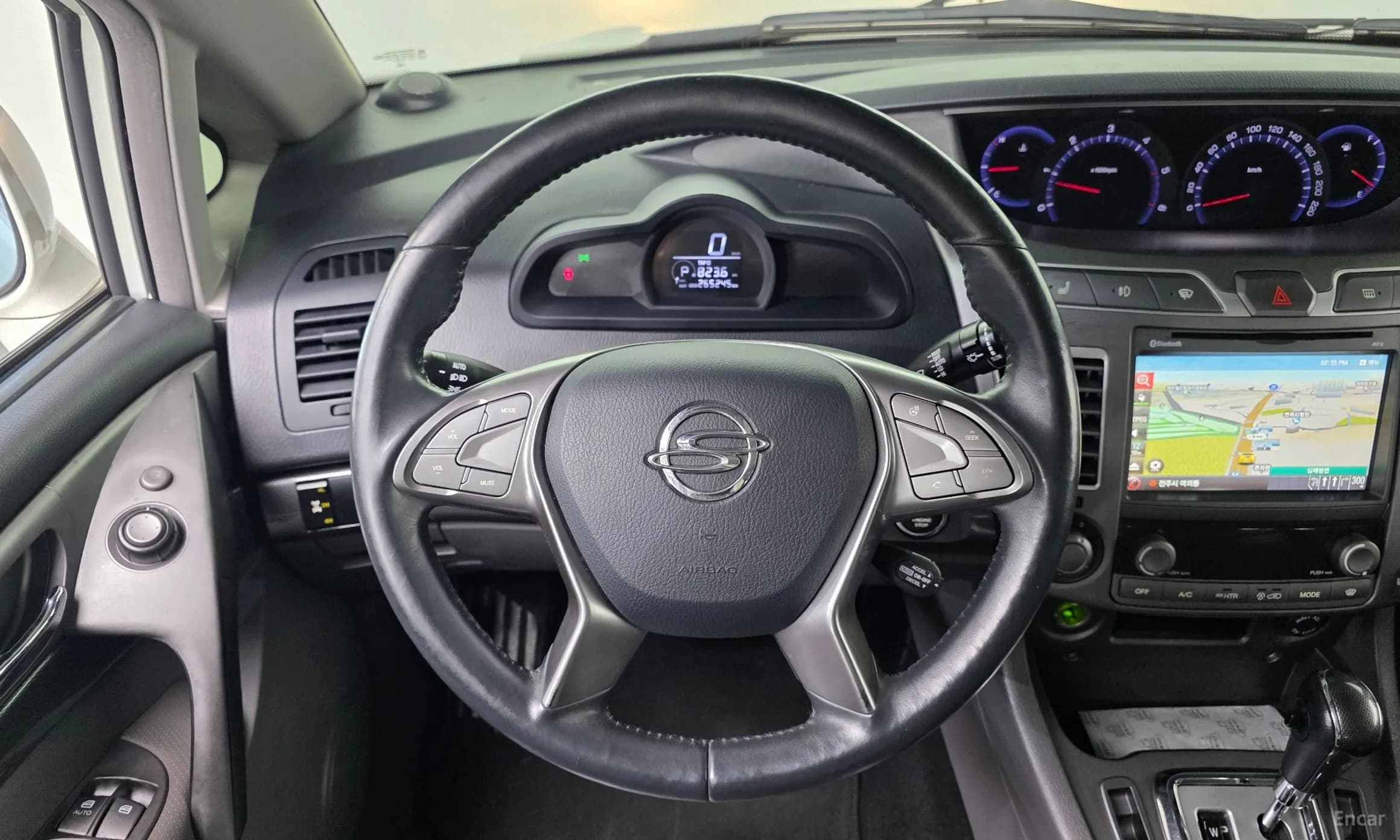 Korando Turismo