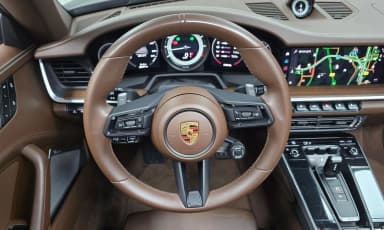 911 (992)
