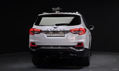G4 Rexton
