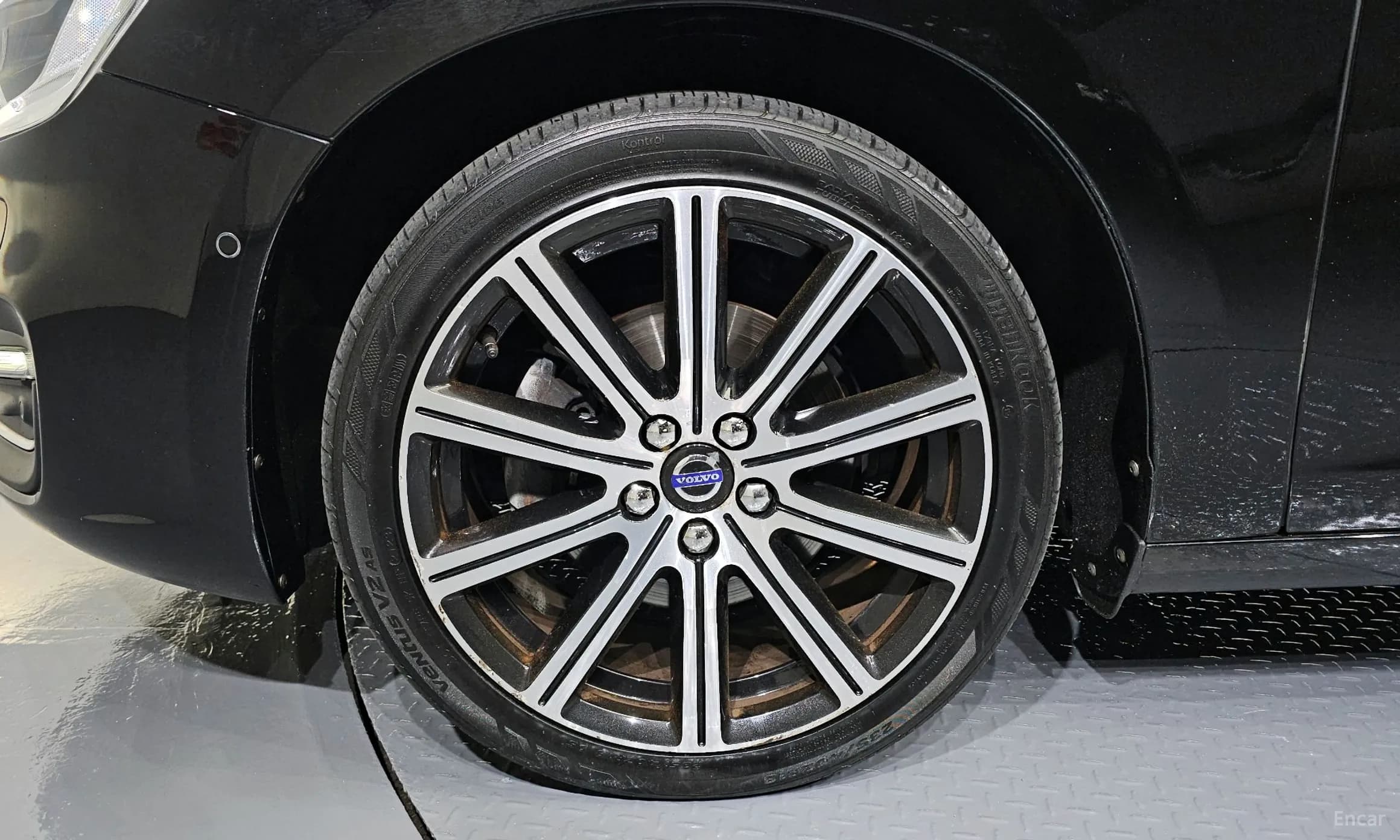 S60