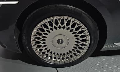 G90