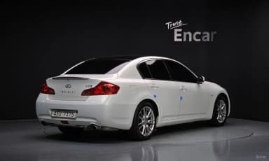 G37