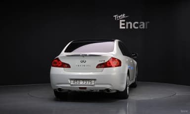 G37