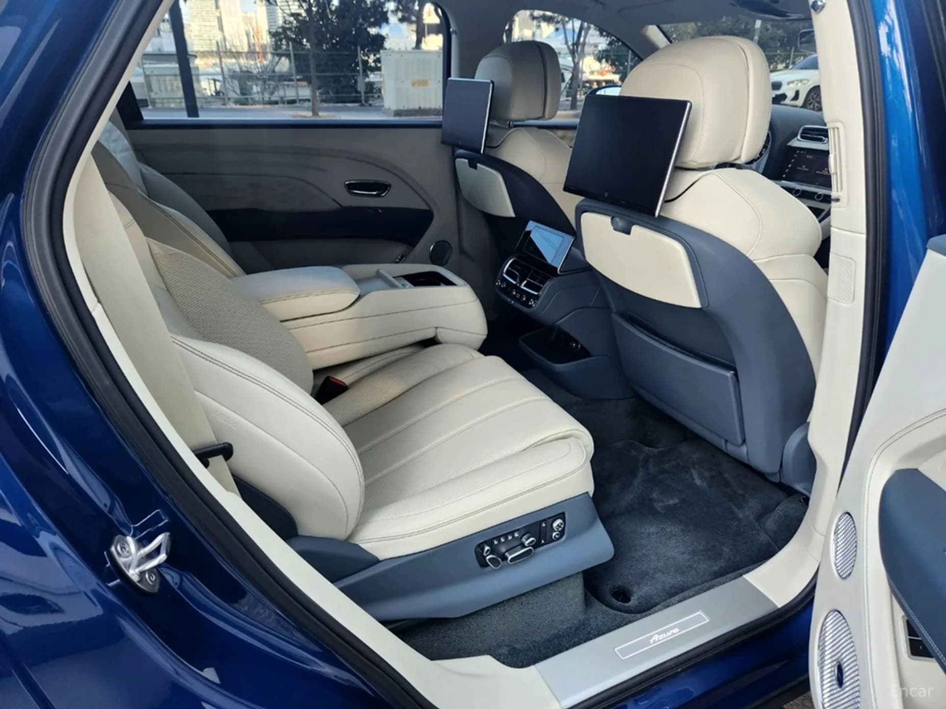 Bentayga