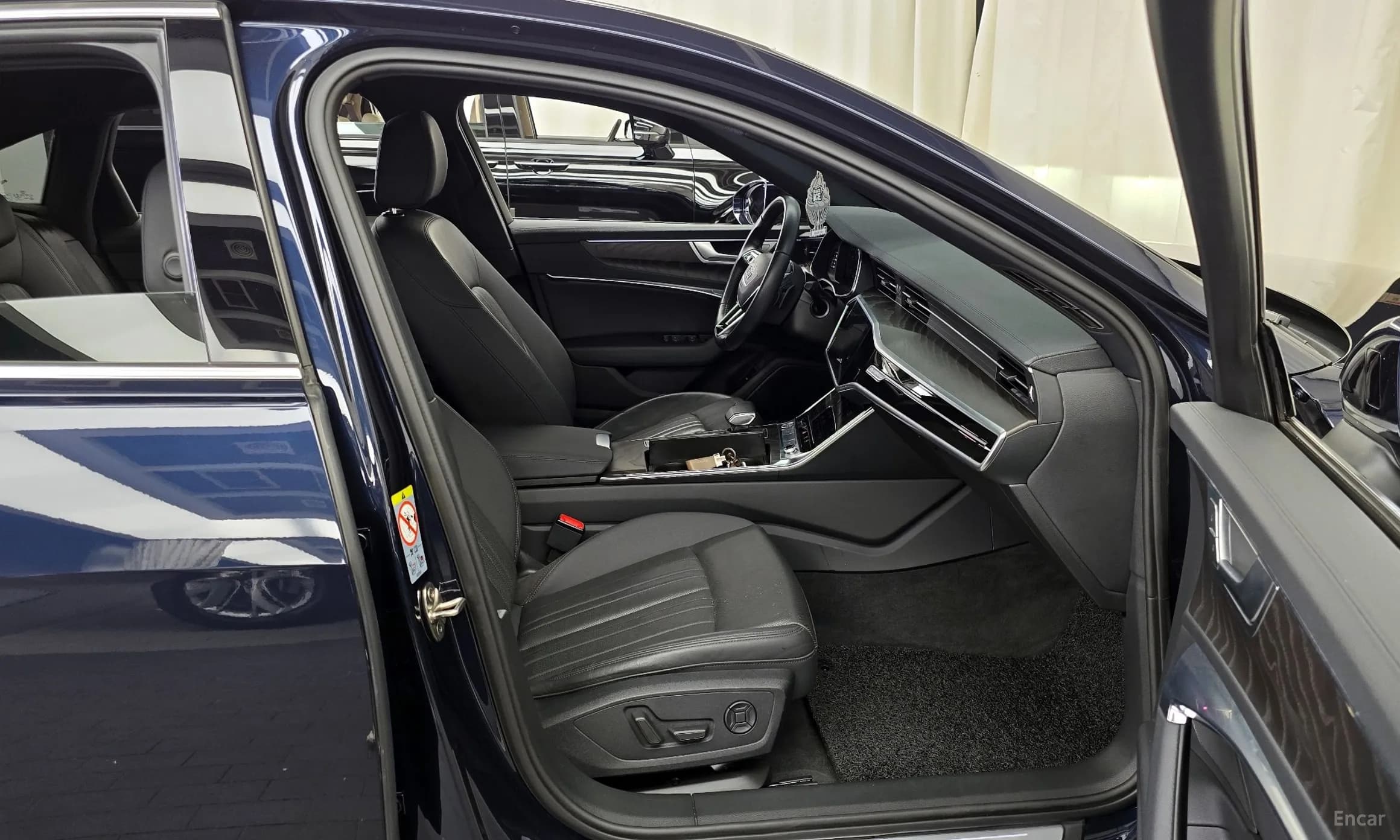 A6 (C8)