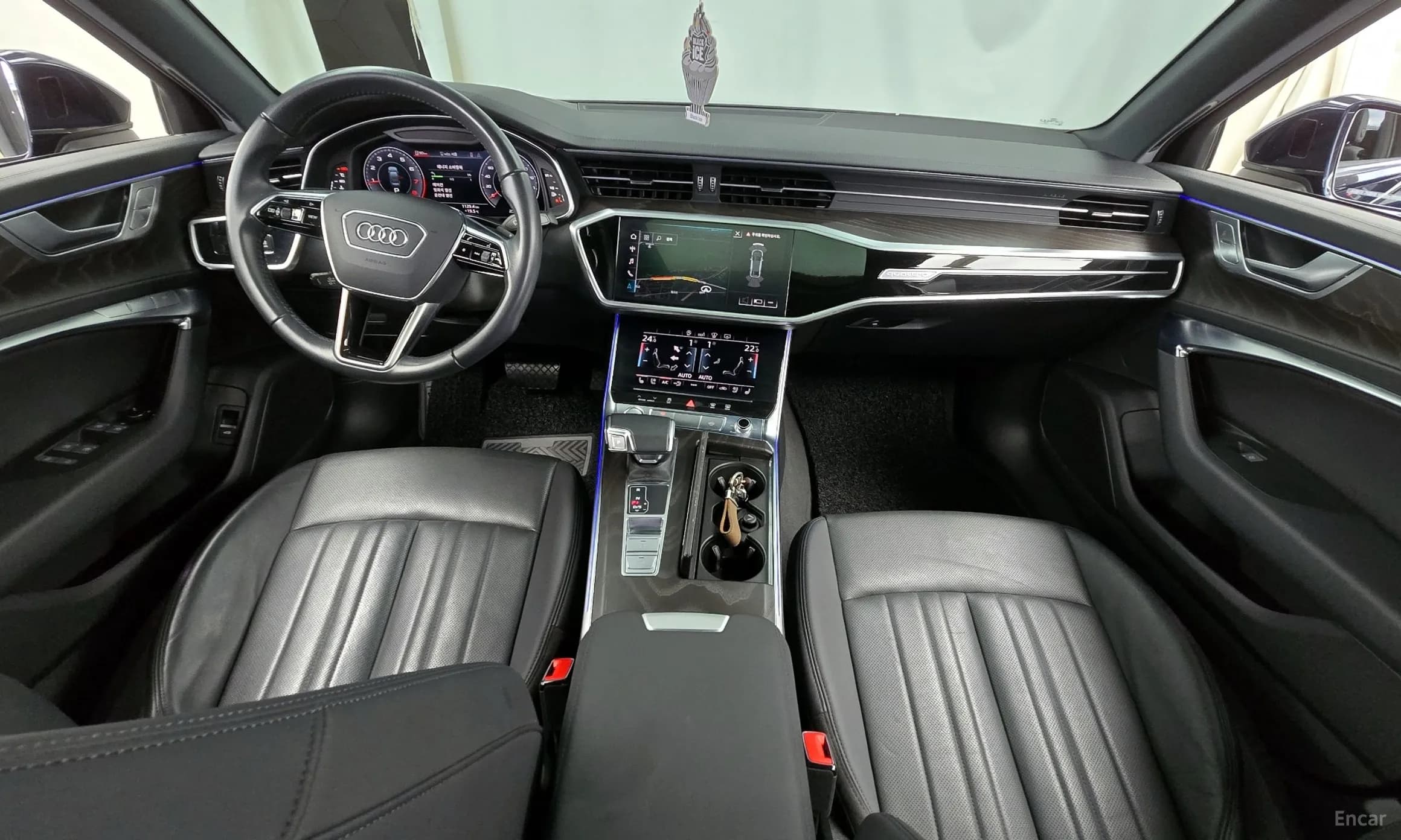 A6 (C8)