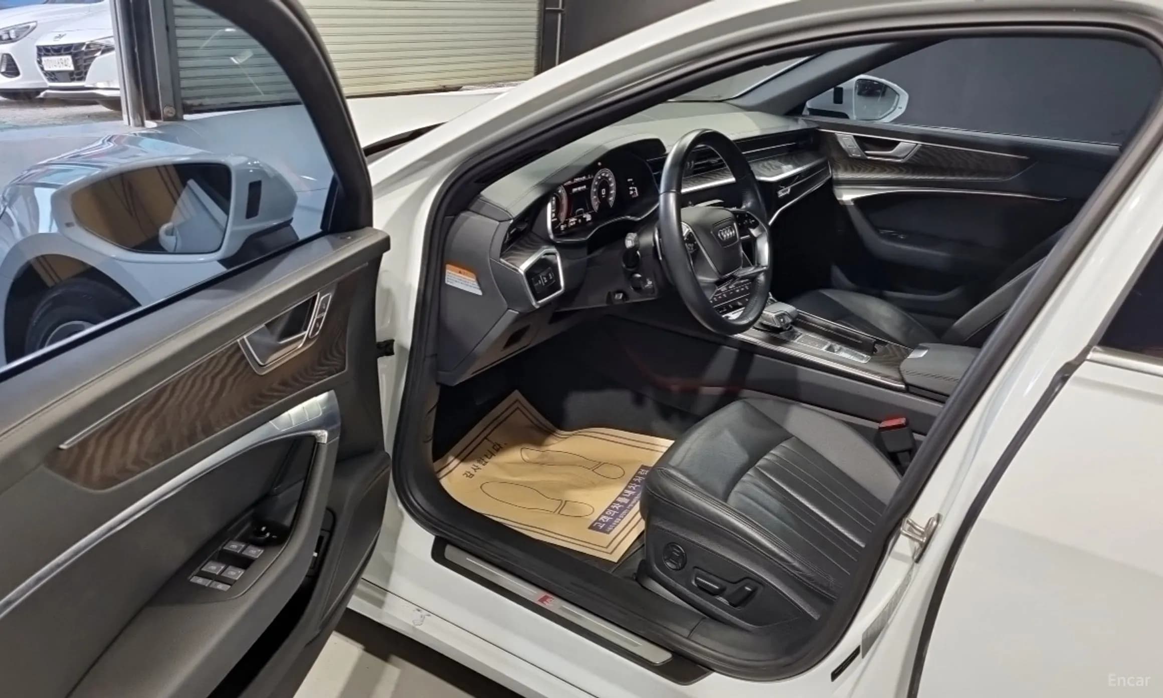 A6 (C8)