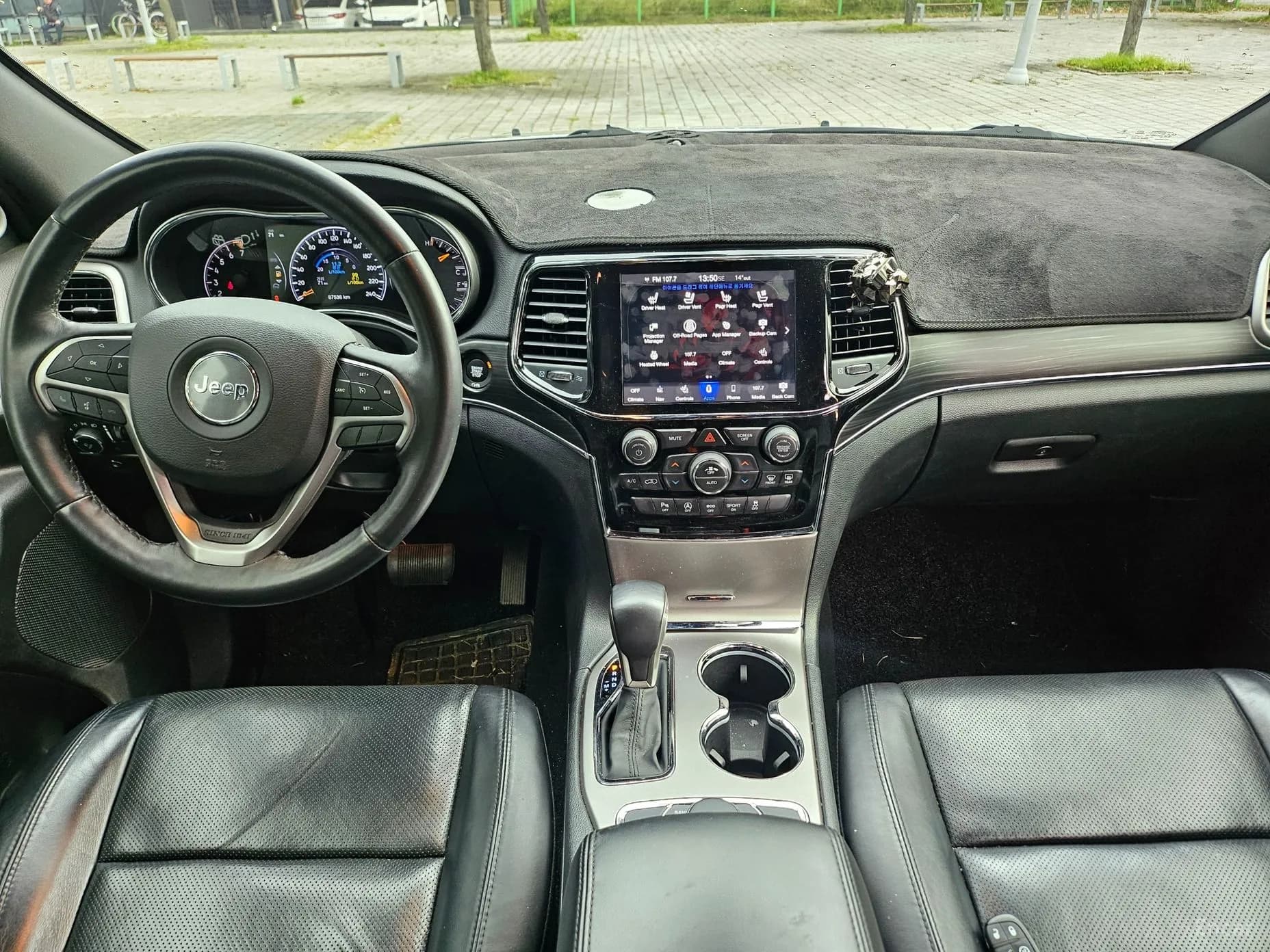 Grand Cherokee