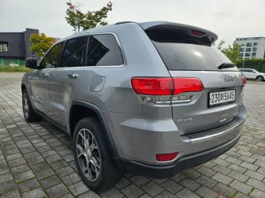 Grand Cherokee