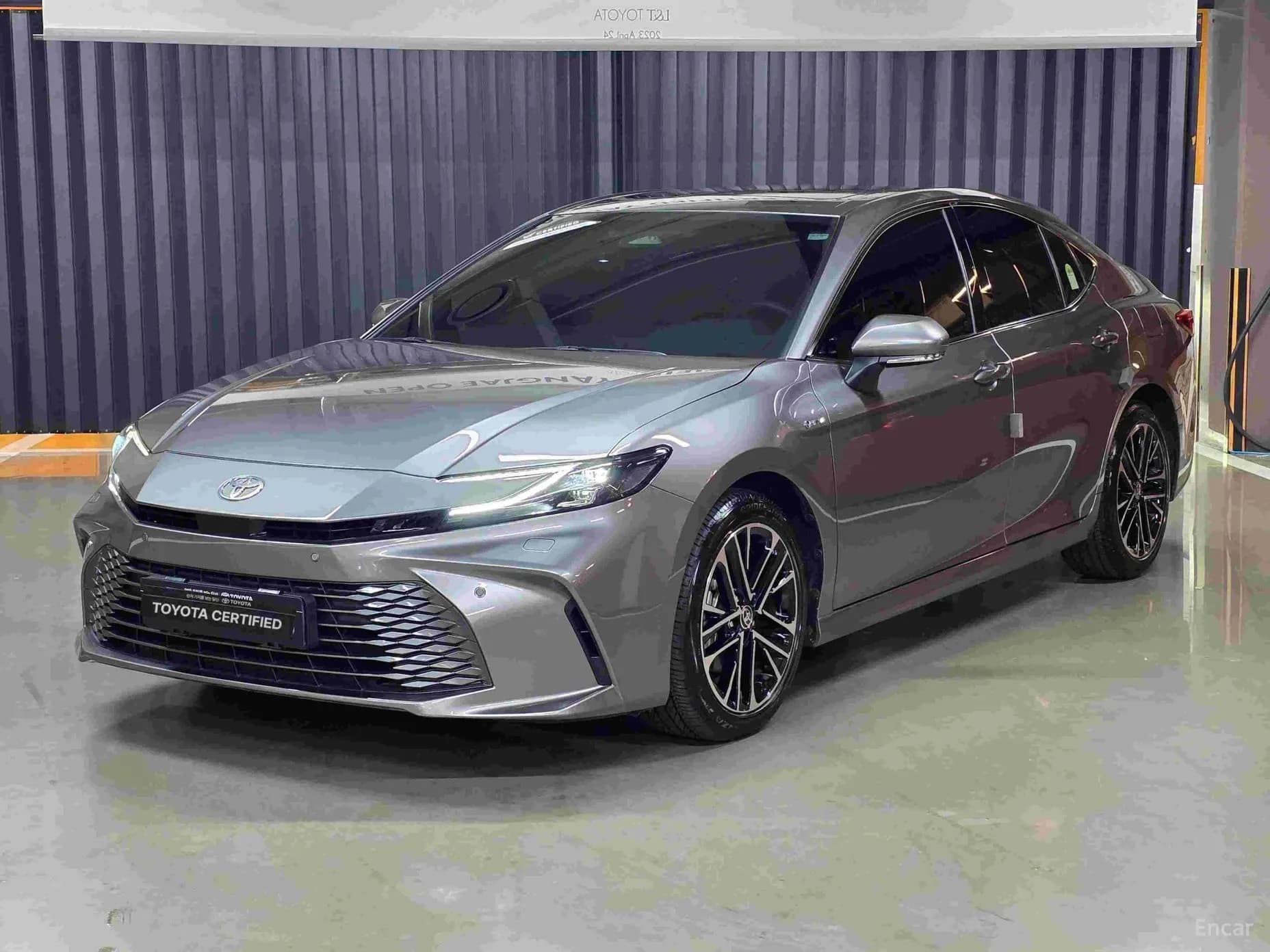 Camry (XV80)