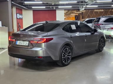 Camry (XV80)