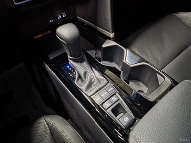 Camry (XV80)
