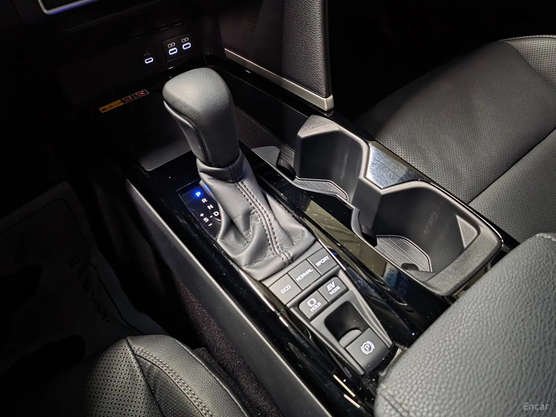 Camry (XV80)