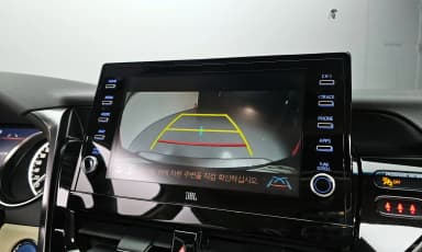 Camry (XV70)