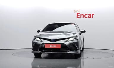 Camry (XV70)