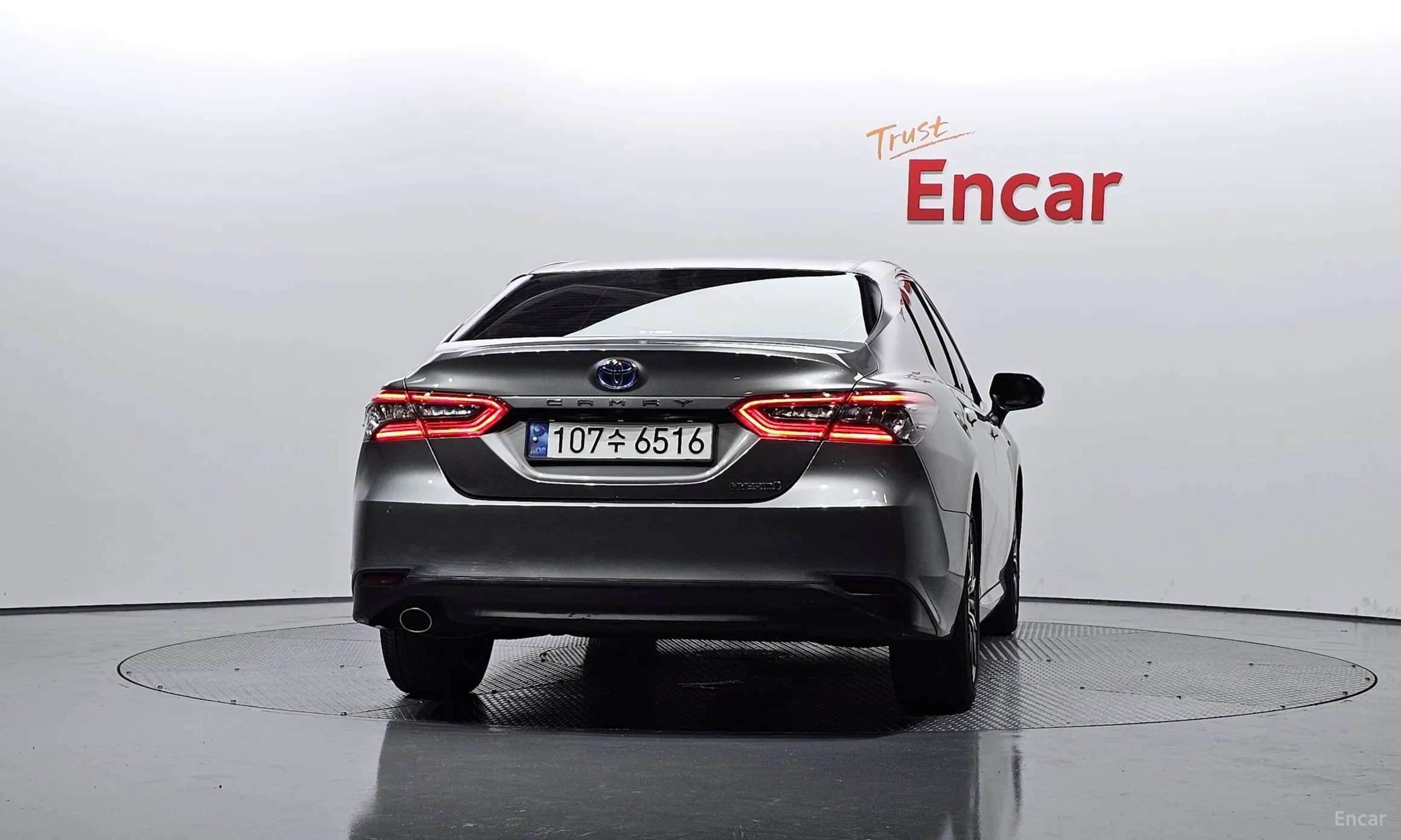 Camry (XV70)