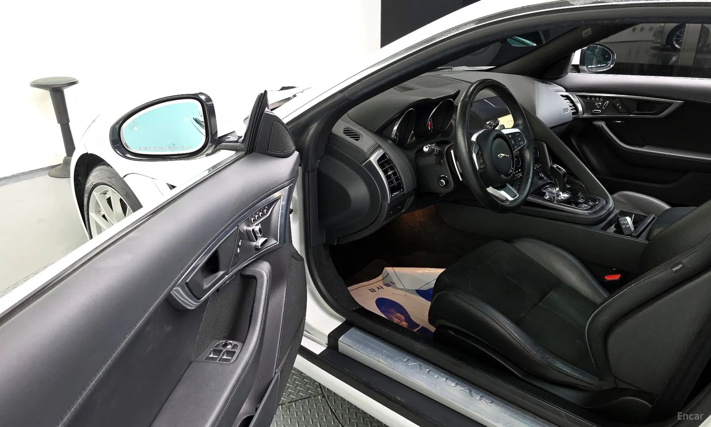 F-TYPE