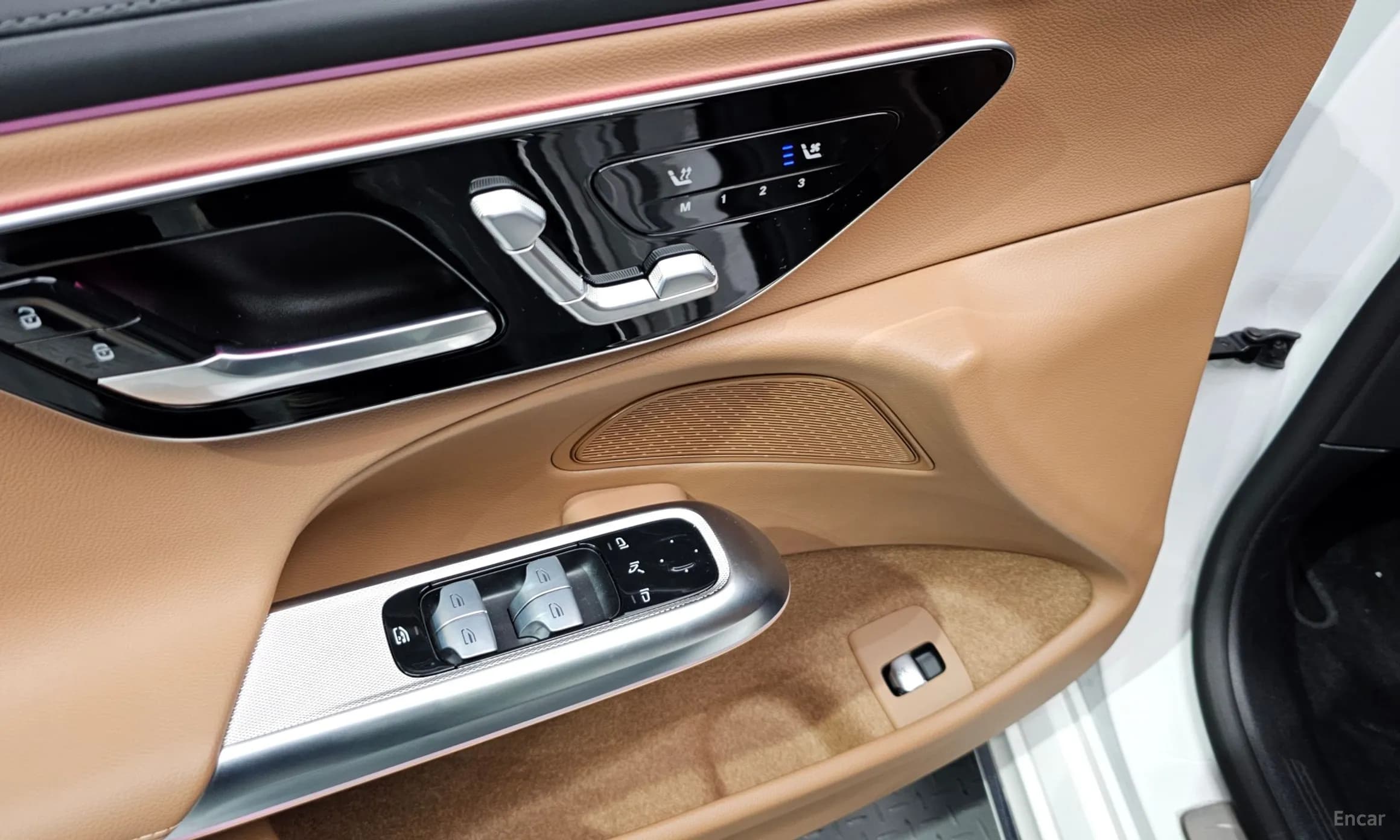 E-Class W214