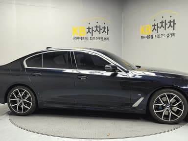 5 Series (G30)