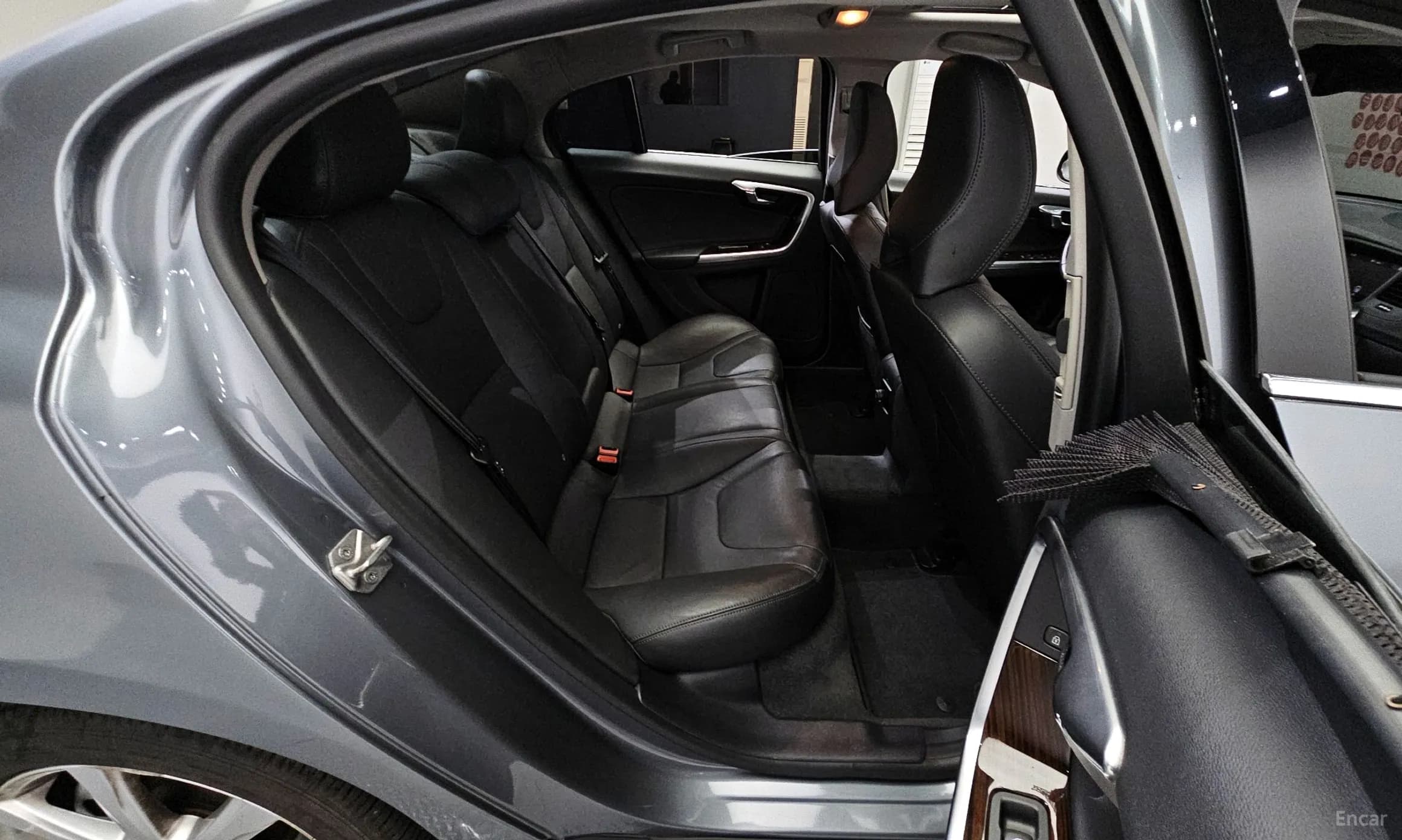 S60