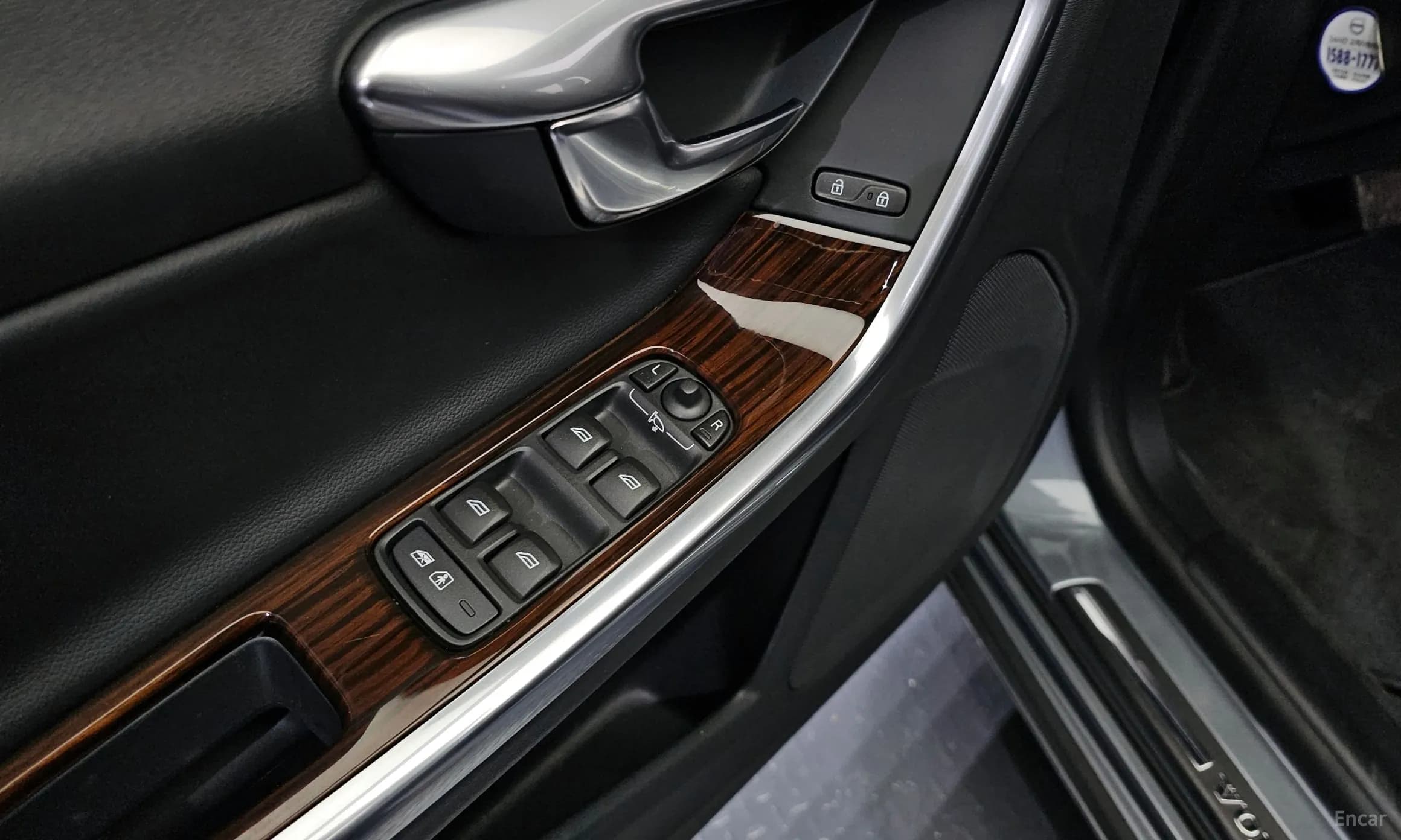 S60