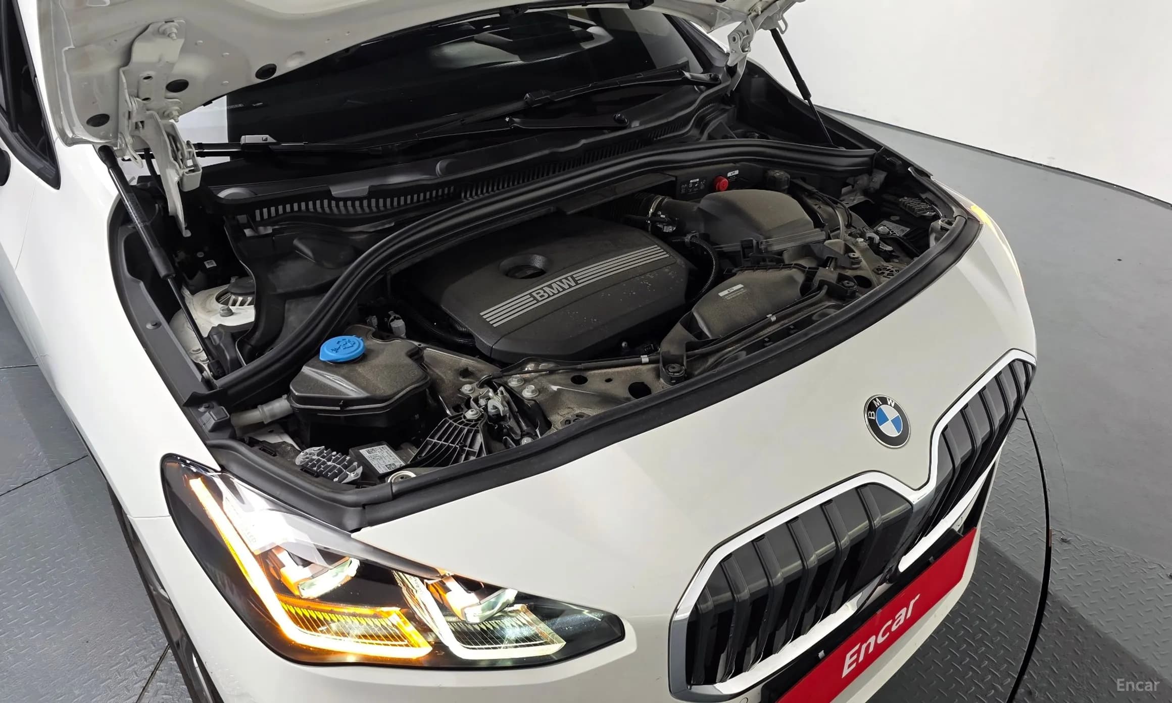 2 Series Active Tourer (U06)