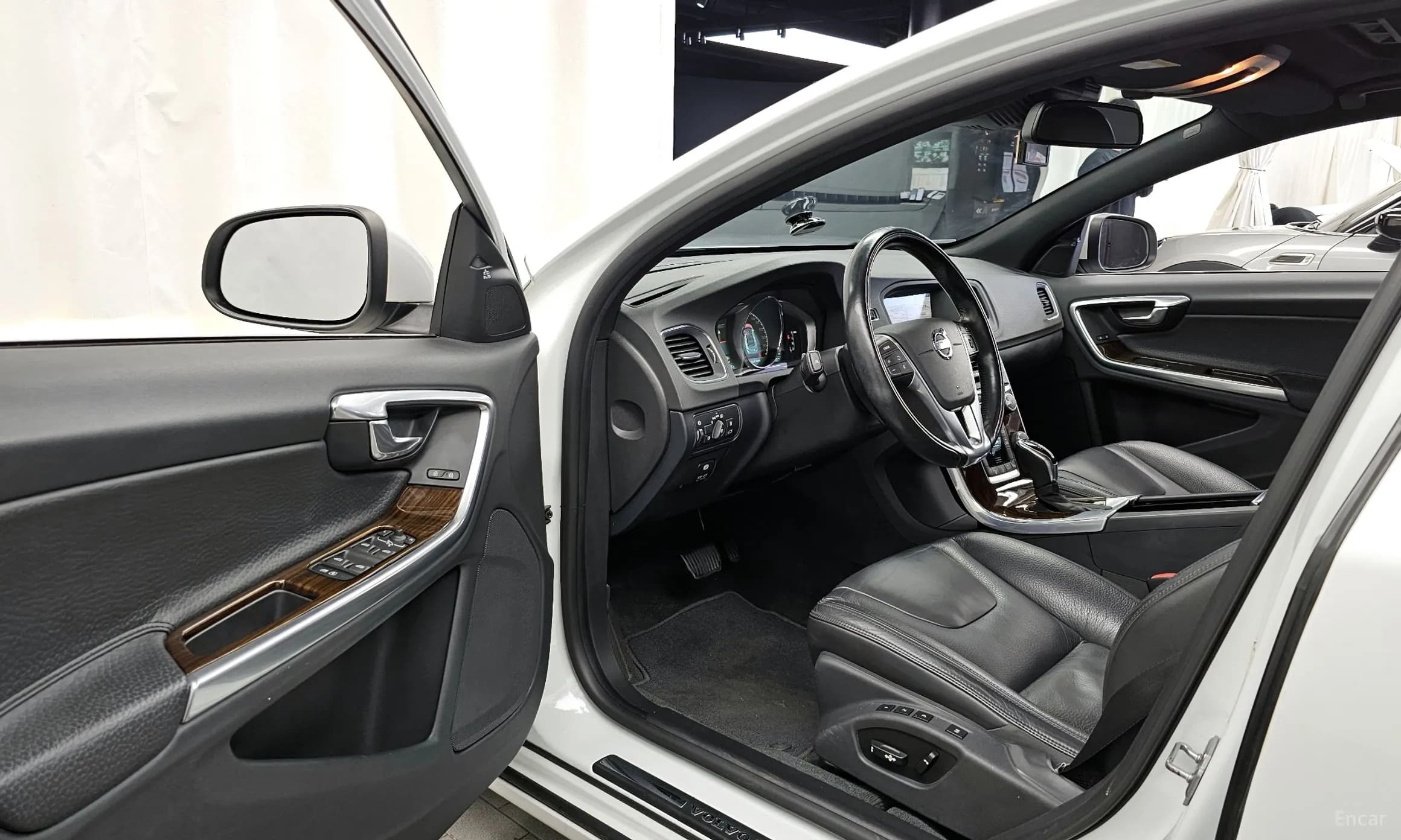 S60