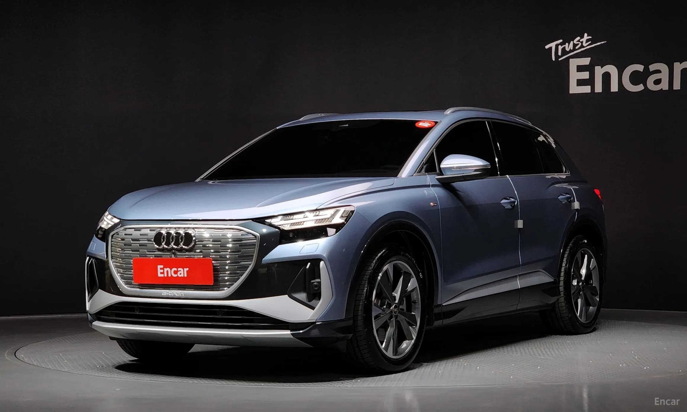 Q4 e-tron (F4)