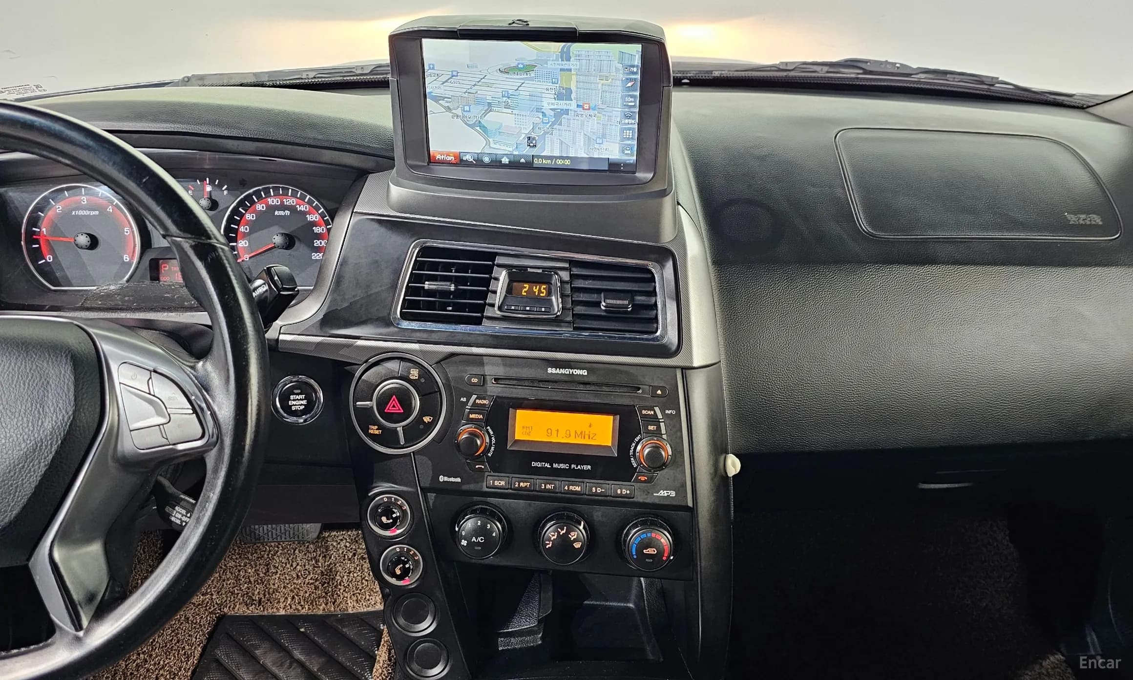 Korando Sports