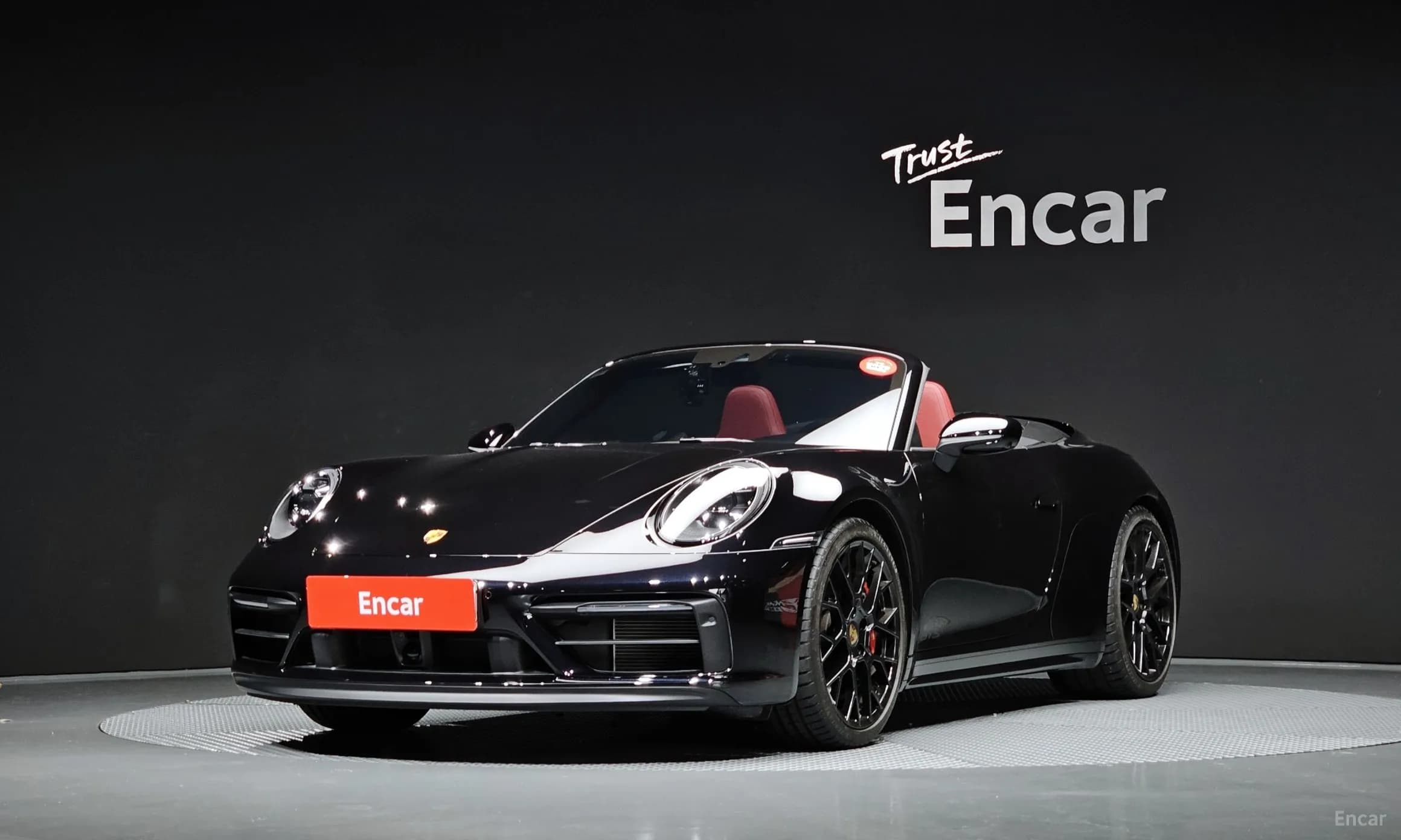 911 (992)