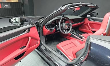 911 (992)