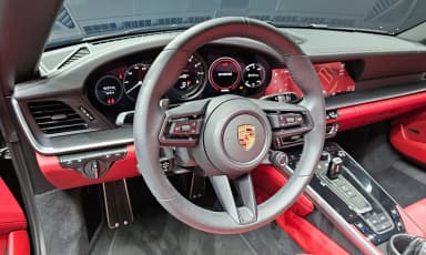 911 (992)