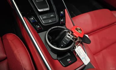 911 (992)