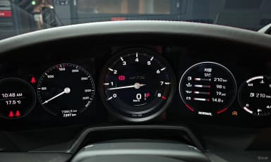 911 (992)