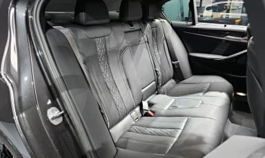 5 Series (G30)