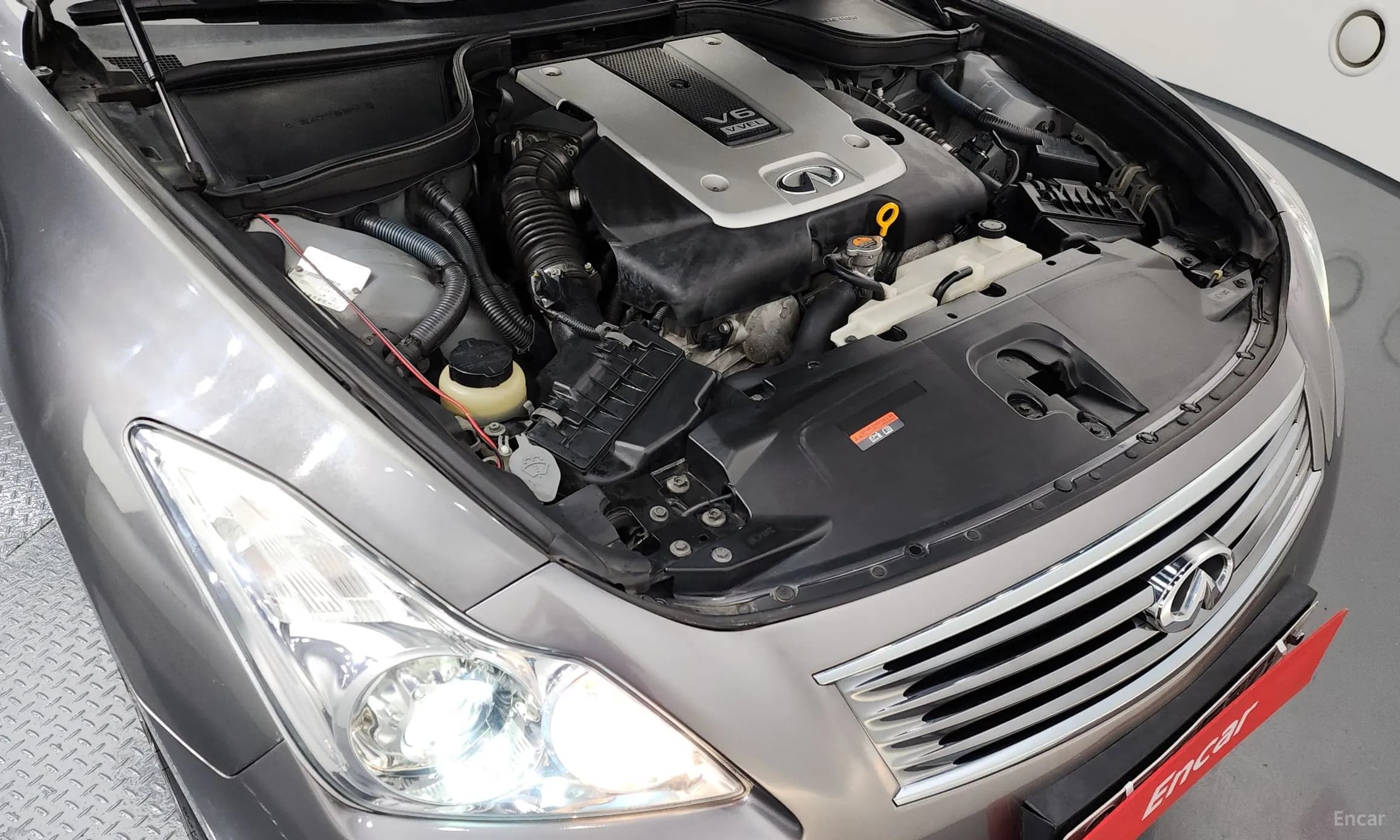 G37