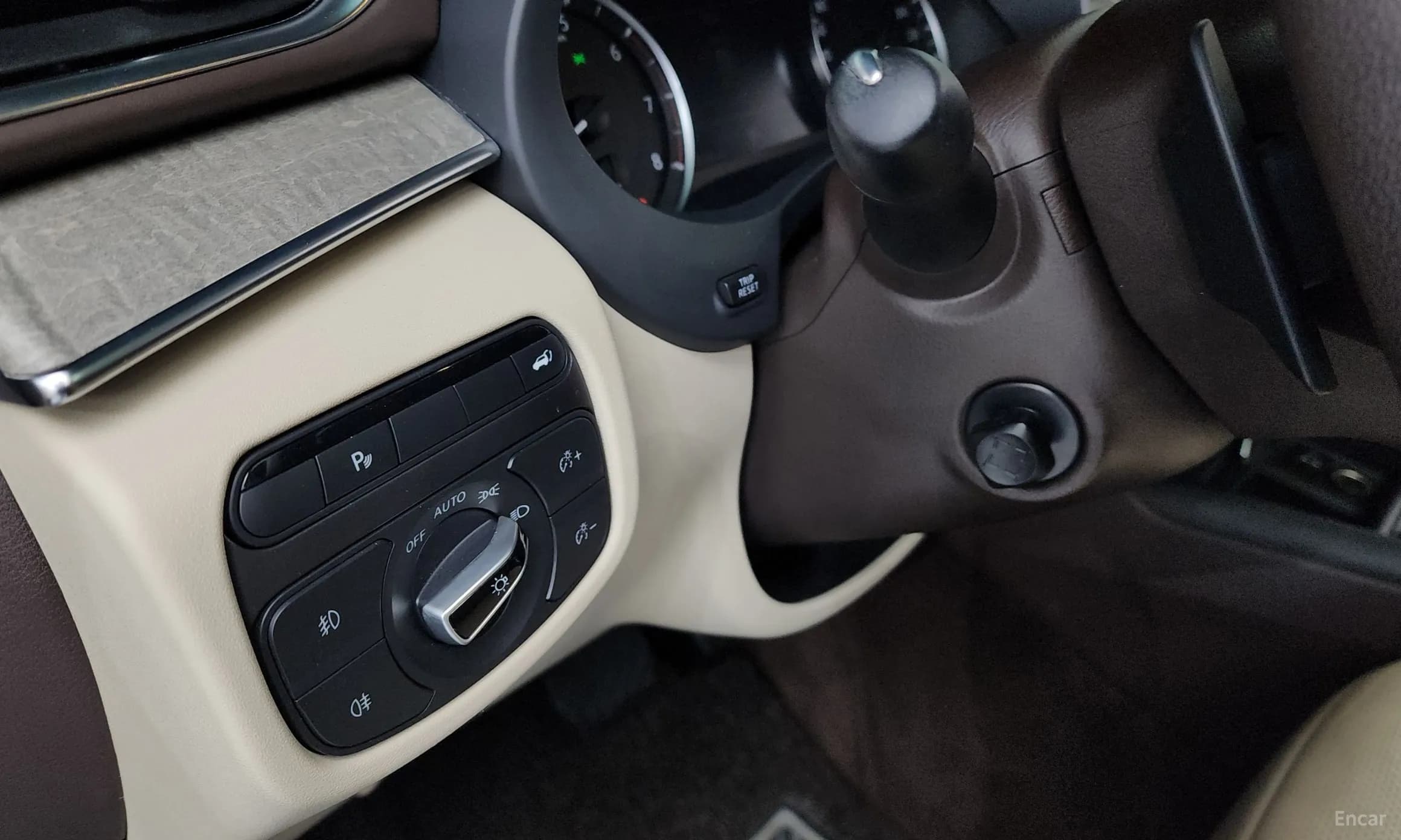 QX50 (P71A)