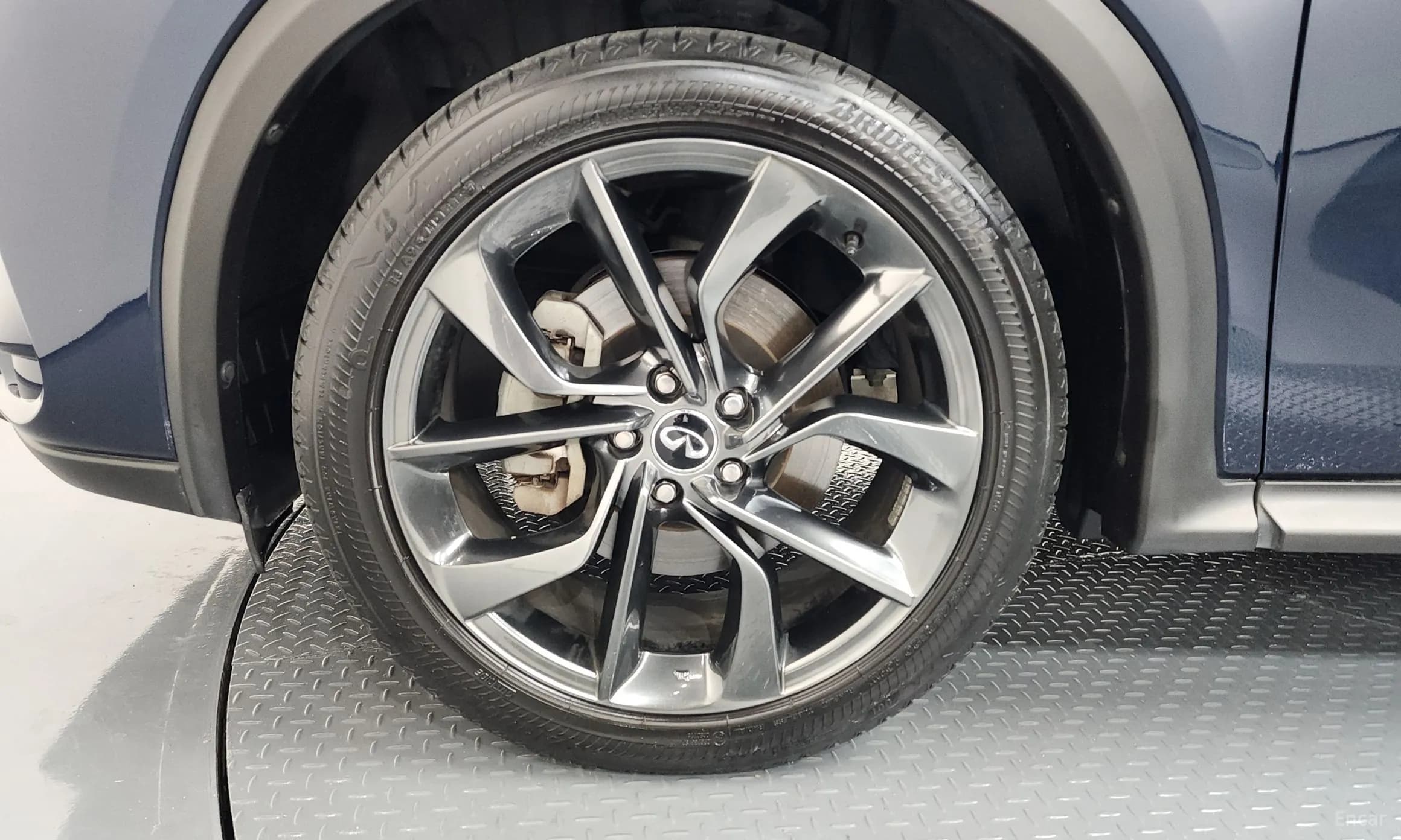 QX50 (P71A)