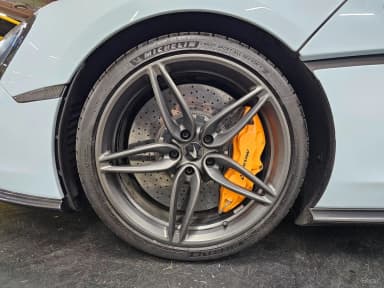 570S