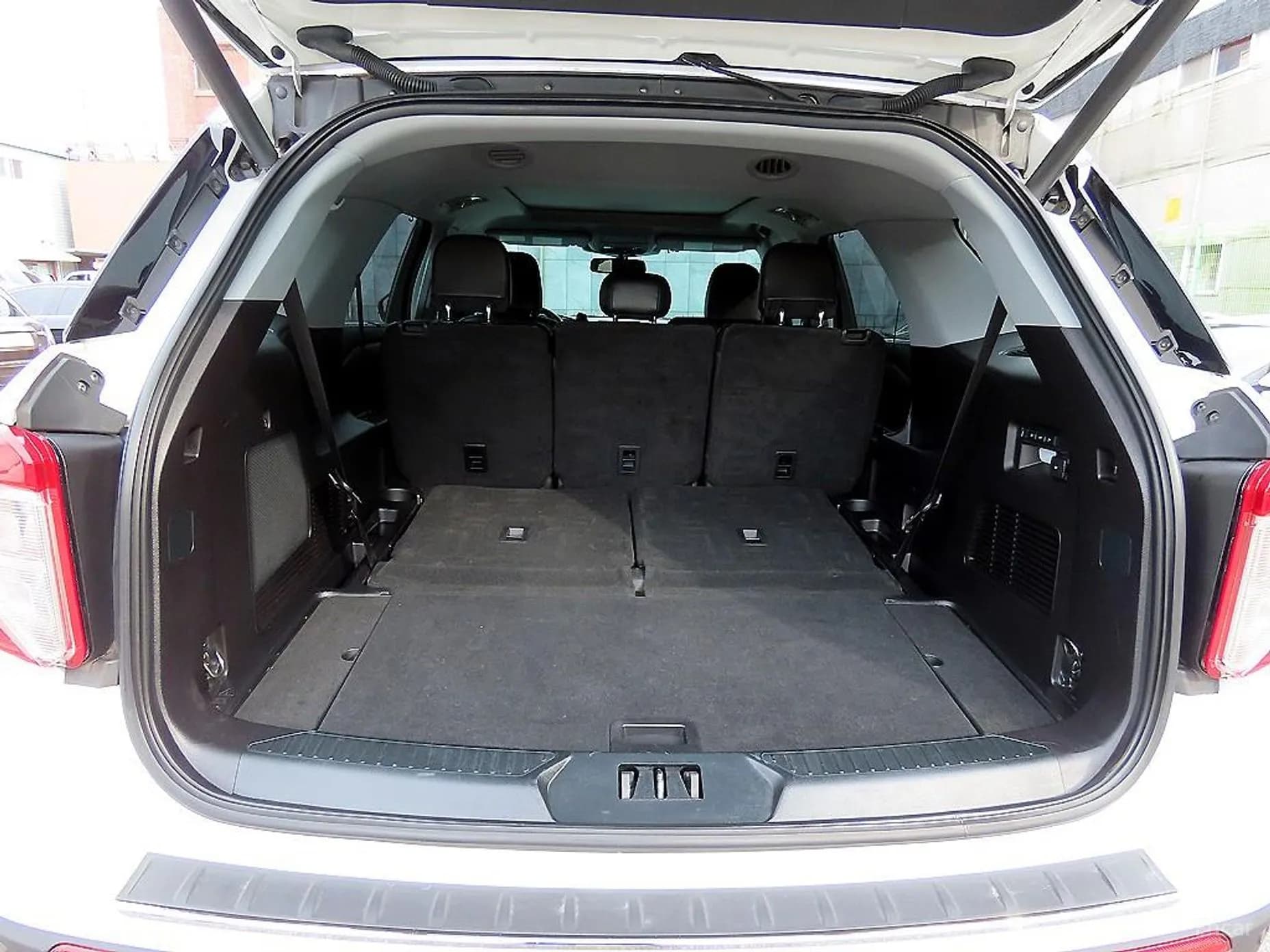 Explorer 6th Generation