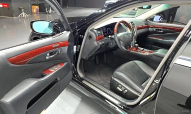 LS460L