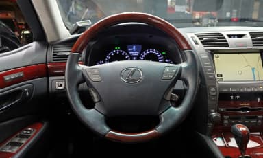 LS460L