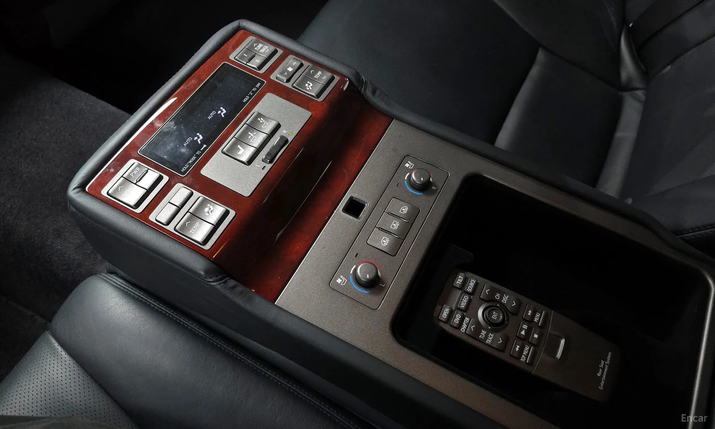 LS460L