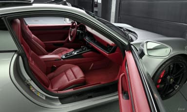 911 (992)