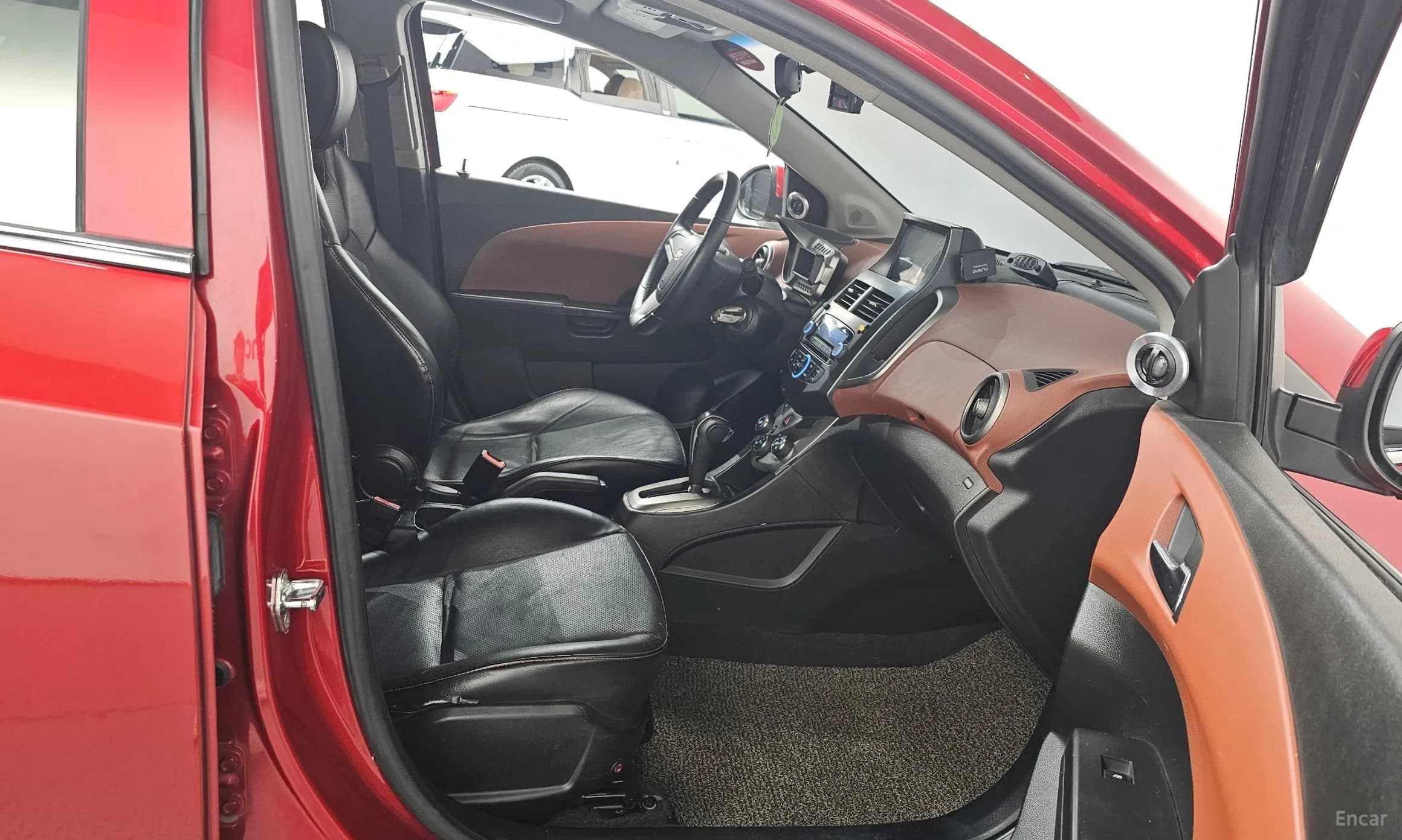 Aveo Hatchback