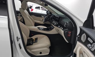 E-Class W213