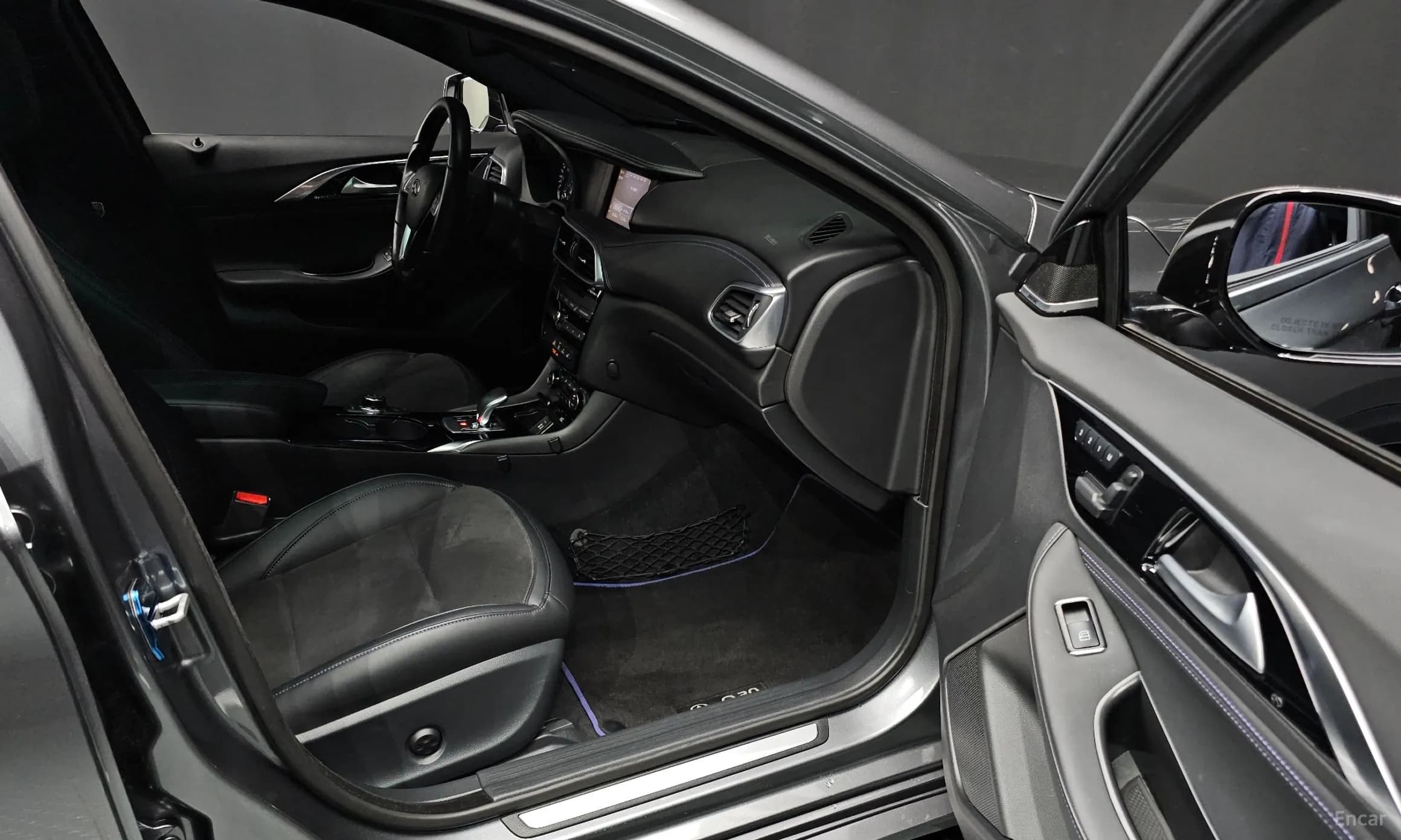 Q30