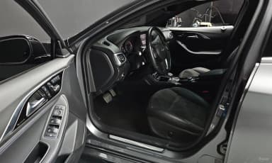 Q30