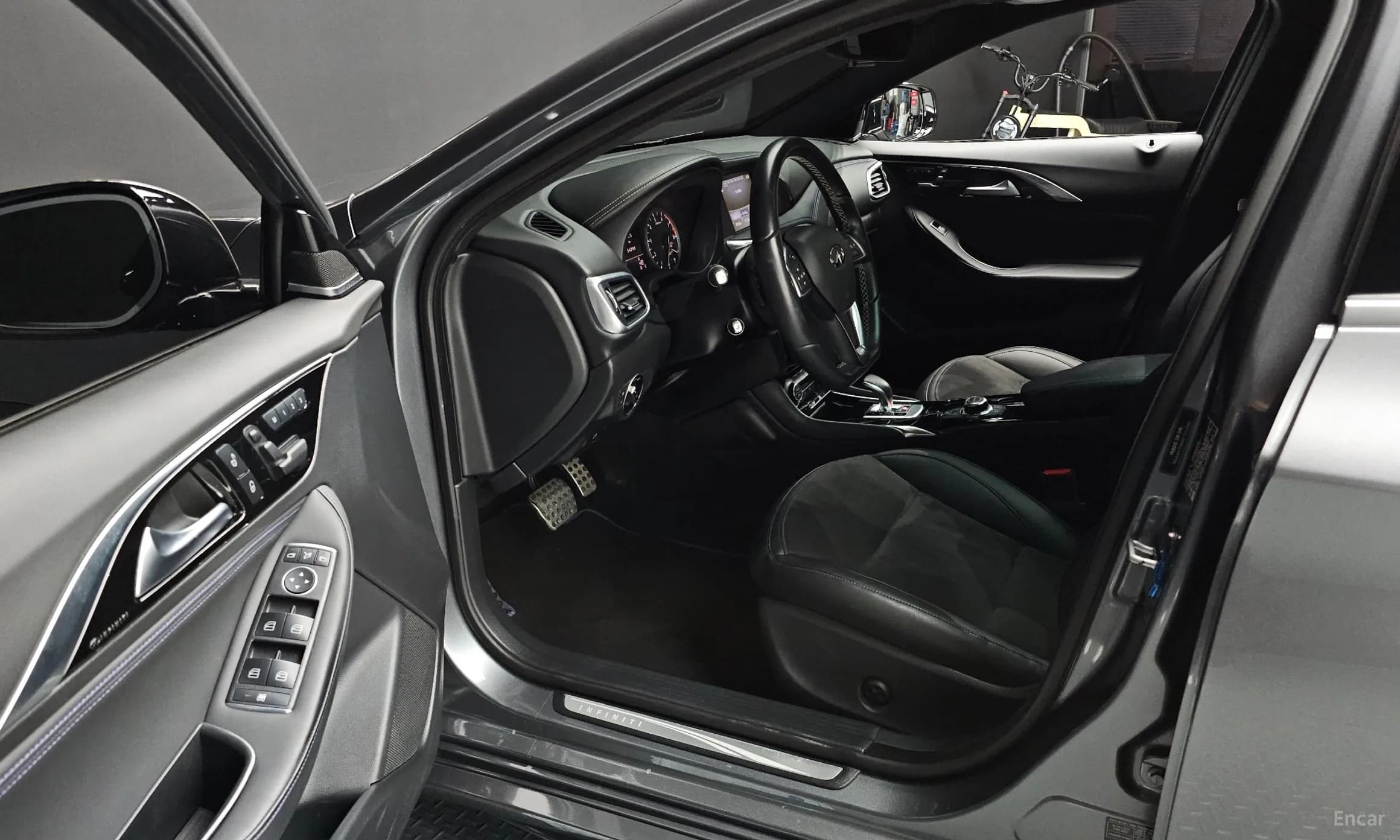 Q30
